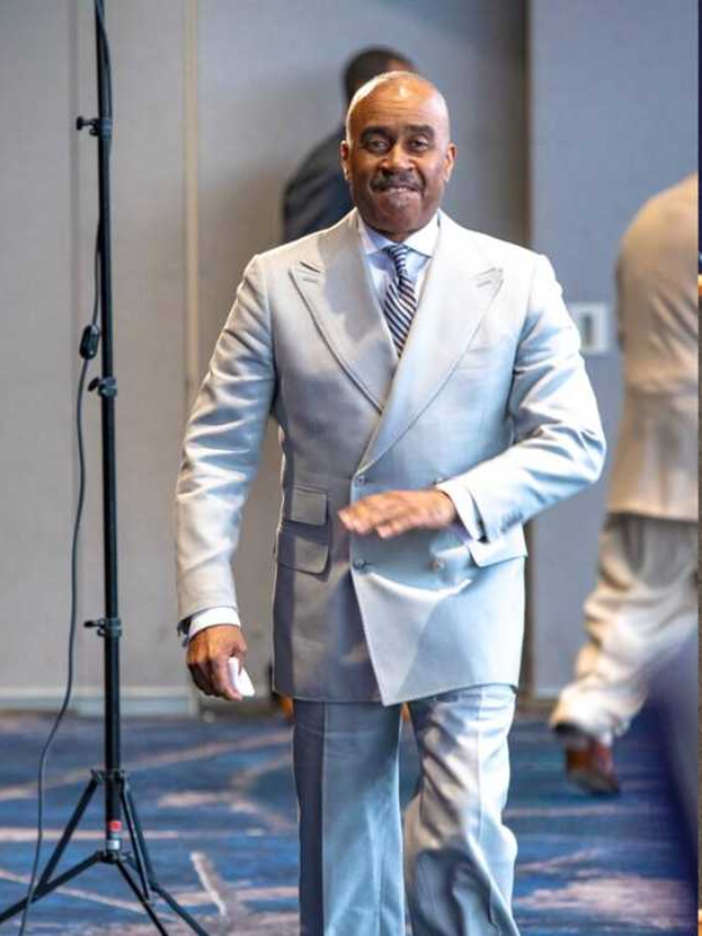 Gino Jennings Net Worth, Bio, Wife, Children and Education